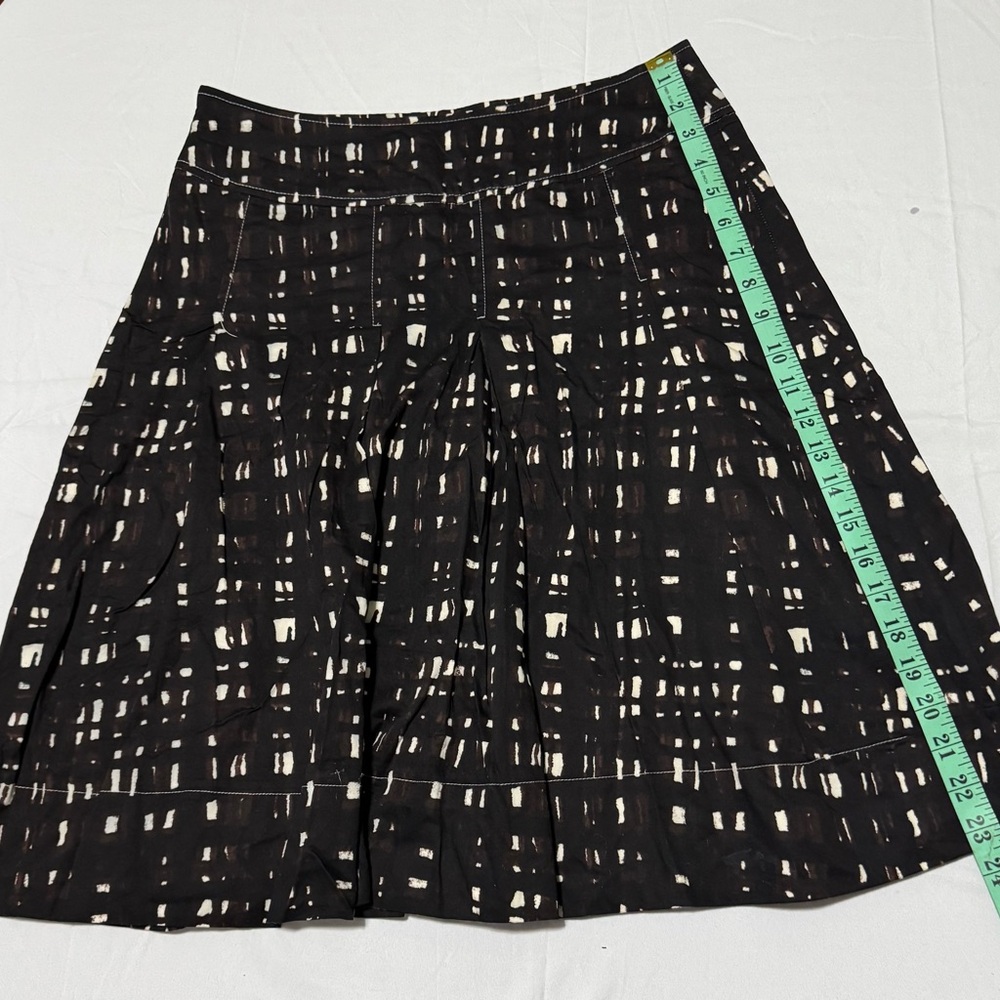 New York & Company Black Pleated Knee-Length Skirt